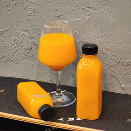 น้ำส้มคั้นแท้ (250ml.)