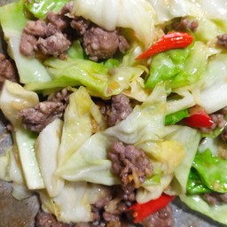 ข้าว กะหล่ำปลีน้่ำปลา