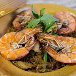 กุ้งอบวุ้นเส้น