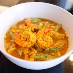 แกงส้มชะอมกุ้ง(กับข้าว)