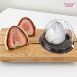 Daifuku strawberry size XXL