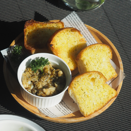 หอยลายอบกระเทียม