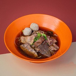 เส้นบะหมี่เหลืองเนื้อ