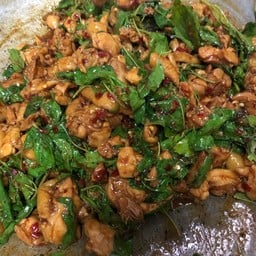 ร้านผกา (ร้านข้าวกะเพราสี่แยกโพธ์ล้มสะเดียง