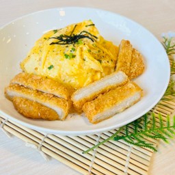 ข้าวญี่ปุ่นไข่ข้นหมูทอด