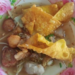 ต้มเลือดหมูศรีย่าน  ก๋วยจั๊บญวน  ก๋วยเตี๋ยวหมูต้มยำ  เย็นตาโฟ ไม่มีสาขา