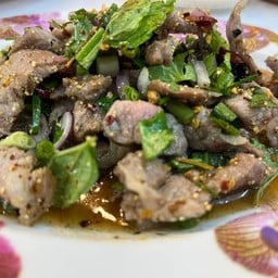 น้ำตกหมู