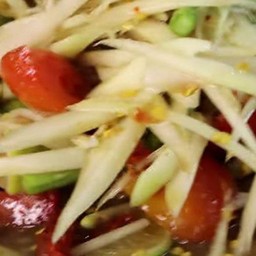 ตำปลาร้าไข่แดงเค็ม