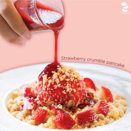 Strawberry Crumble Pancake(สตรอว์เบอร์รี่ ครัมเบิ้ล แพนเค้ก)