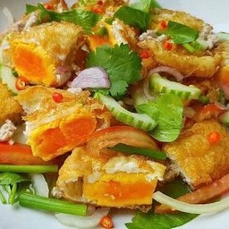 ยำไข่ดาว