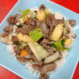 ข้าวผัดผักเนื้อ
