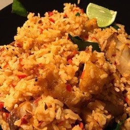 ข้าวผัดต้มยำหมูกรอบ(RBH 60B.)