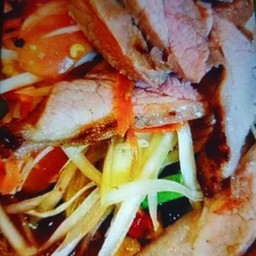 ตำคอหมูย่างไท  หรือ ปลาร้า