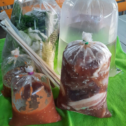 ชุดอิ่มอุ่น