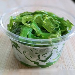 ยำสาหร่ายวากาเมะถ้วย2ออน