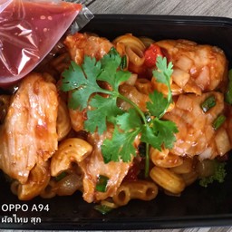 สปาเก็ตตี้ผัดซอสไก่