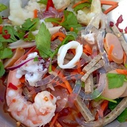 ยำเส้นแก้วรวมมิตร