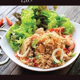 ยำมาม่าหมูสับ