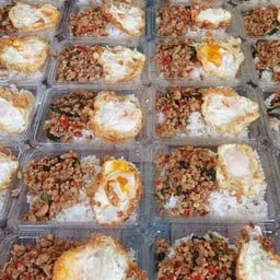 ข้าวกล่องstation หน้าบ้านเอื้อ byนกตามสั่ง