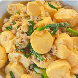 เต้าหู้ไข่ผัดไก่สับ(กับข้าว)