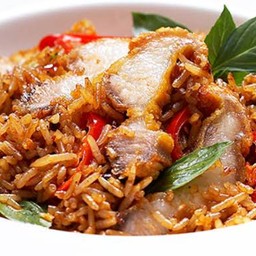 ข้าวคลุกพริกเผาหมูกรอบ