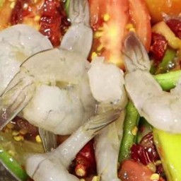 เหลา กุ้งสด ไข่ปลาหมึก ไข่แดงเค็ม