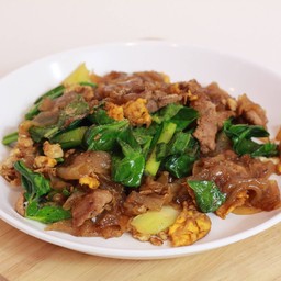 ผัดซีอิ้วหมู