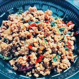 กะเพราโบราณจี้ดจ๊าด (ครัวสองพี่น้องอินเตอร์)