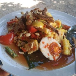 ตำข้าวโพดไข่เค็มปลากอบ