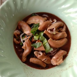 ก๋วยเตี๋ยวไส้้ตุ๋น