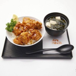 ข้าวหน้าไก่คาราเกะซอสทงคัตสึ