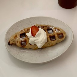 ครัฟเฟิลสตรอว์เบอร์รี่ครีม