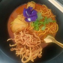 ข้าวซอยน่องไก่