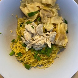 บะหมี่เกี๊ยว ปู