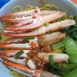 บะหมี่น้ำ ปูล้วน