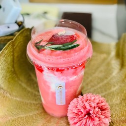 สตรอเบอร์รี่สมูทตี้