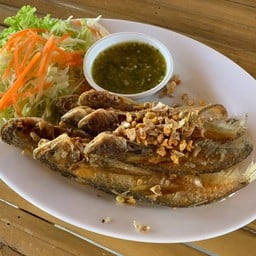 ปลาเนื้ออ่อนทอดกระเทียม S
