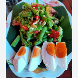 ตำถั่วไข่เค็ม