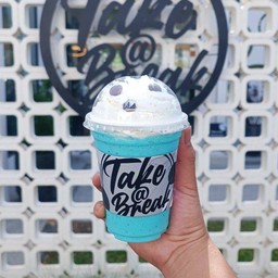 นมปั่นสีฟ้า