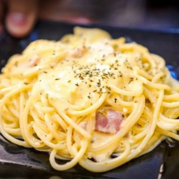 สปาเก็ตตี้คาโบนาร่า