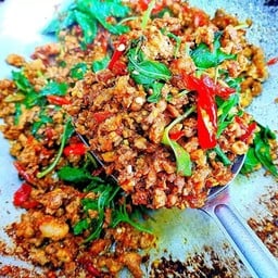 มดตะนอยก๋วยเตี๋ยวรสเด็ดข้างเซเว่นน้ำแพร่