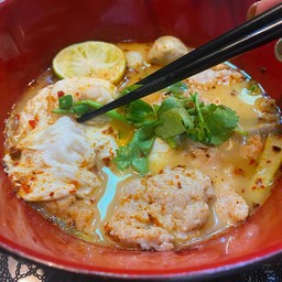 ครัวแม่ต้อย หมูเด้งต้มยำน้ำข้น