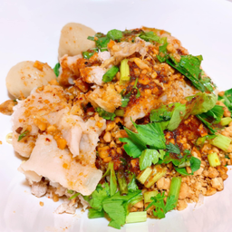 ก๋วยเตี๋ยวแห้งรวมหมู