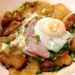 ก๋วยเตี๋ยวอบแฮมล้วน