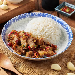 ข้าวหมูกรอบคั่วพริกเกลือ
