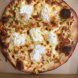 WHITE PIZZA