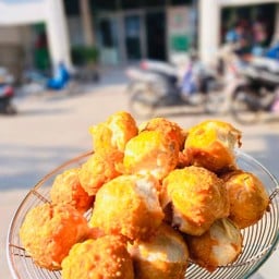 ลูกชิ้นเป็นเอก กาญจนบุรี ขายหน้าร้านและส่งผ่านไลน์แมน