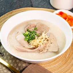โจ๊ก เครื่องในล้วน (ตับ กระเพาะ ไส้) ไม่เอาอะไรโปรดระบุ