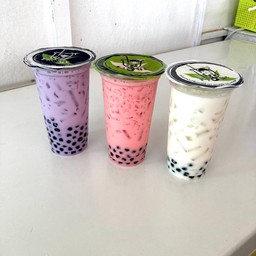 สตอเบอรี่โยเกิร์ต