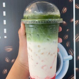 ชาเขียวมิลค์สตรอเบอร์รี่